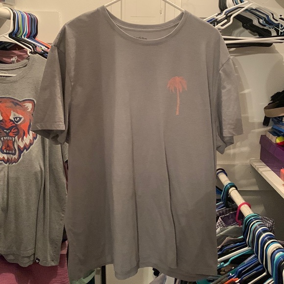 Grey shirt with pink palm tree - XXL - Picture 1 of 3